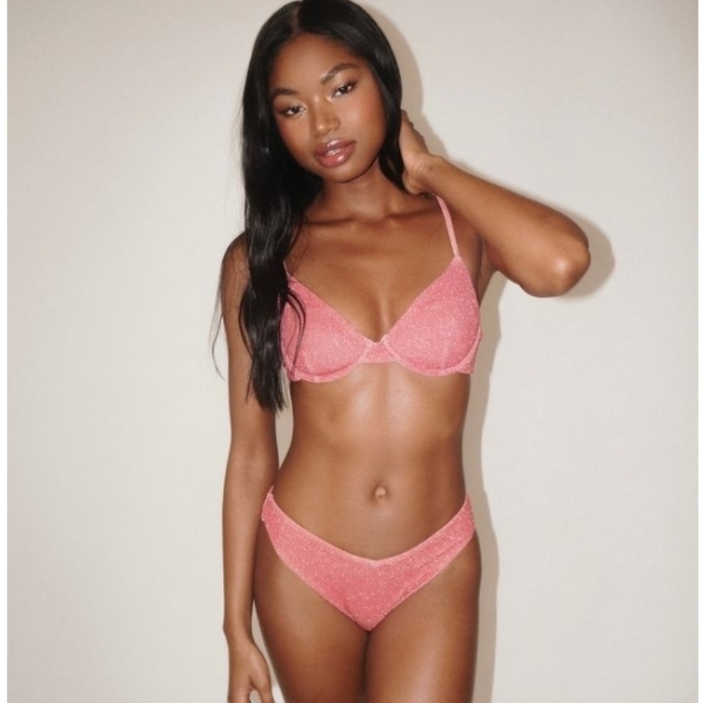 Beach riot bikini set